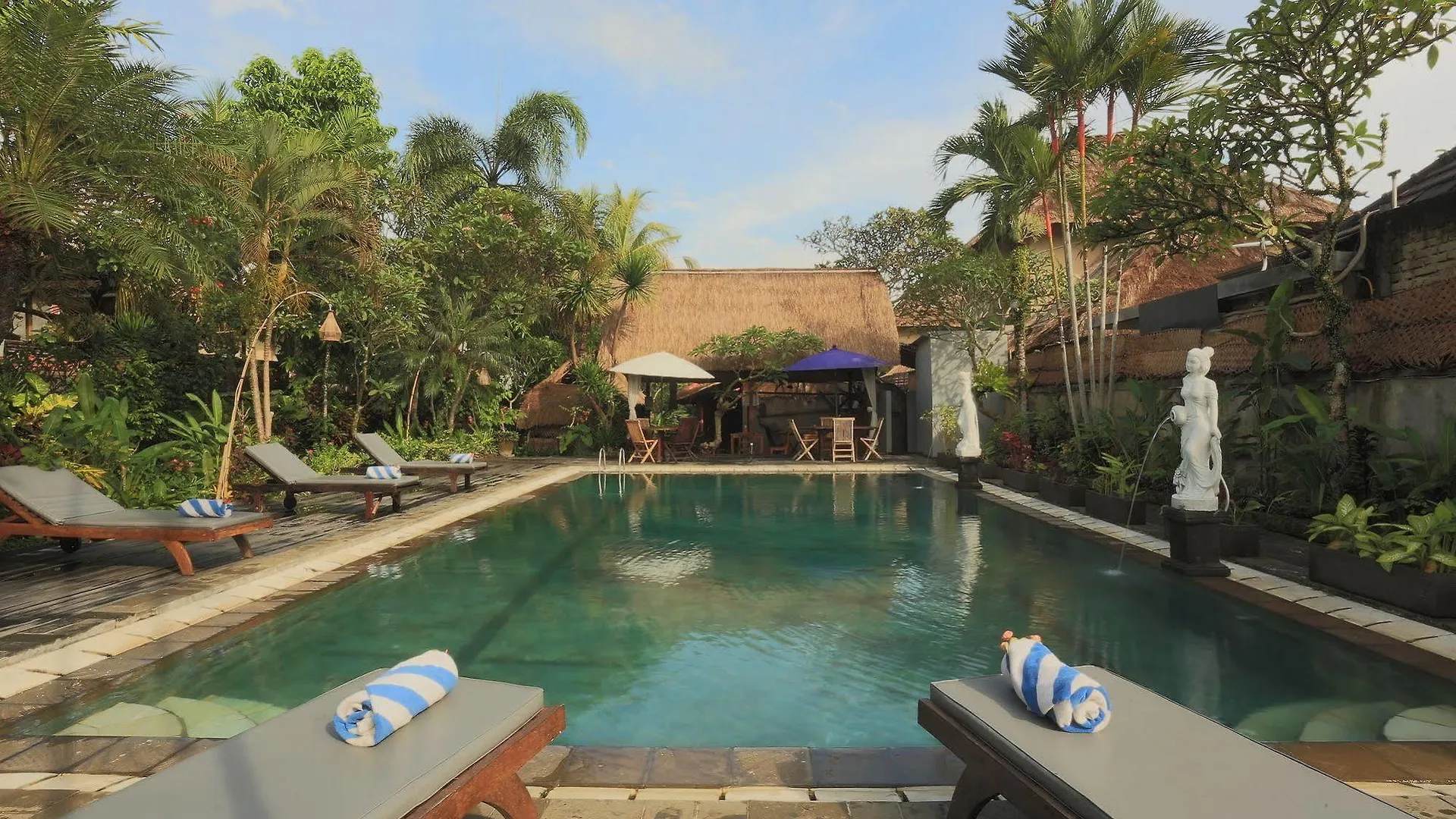 Kampung Ubud Bungalow Hotel